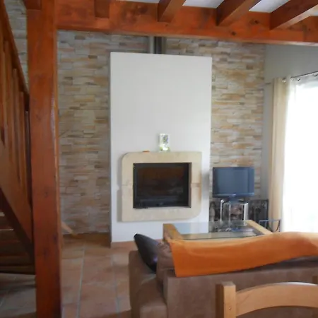 Casa de Férias Domaine Harrieta Saint-Jean-le-Vieux (Ain)